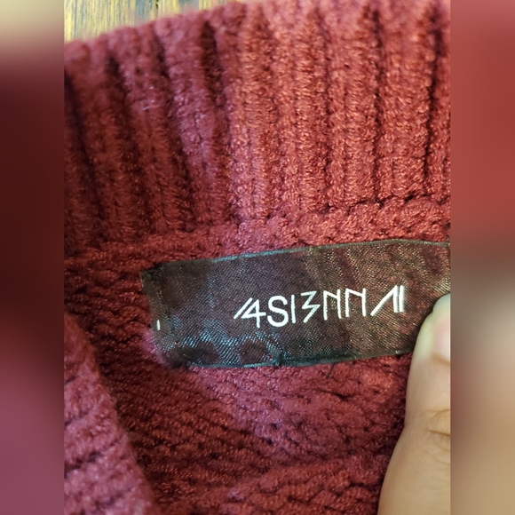 Francesca's Burgundy Corie Cable Cutout Swaeter - Picture 11 of 11